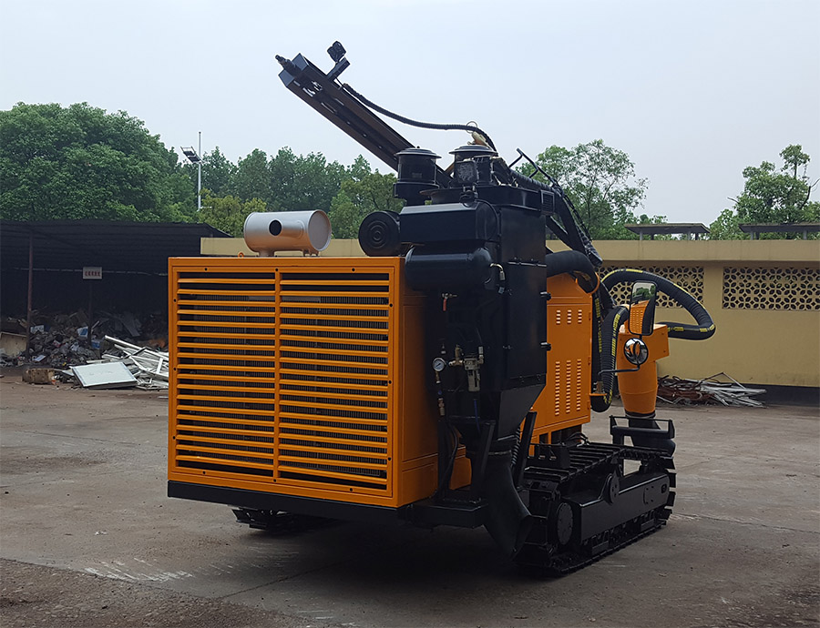 KT5/YCT5型一體式露天潛孔鉆車(chē)